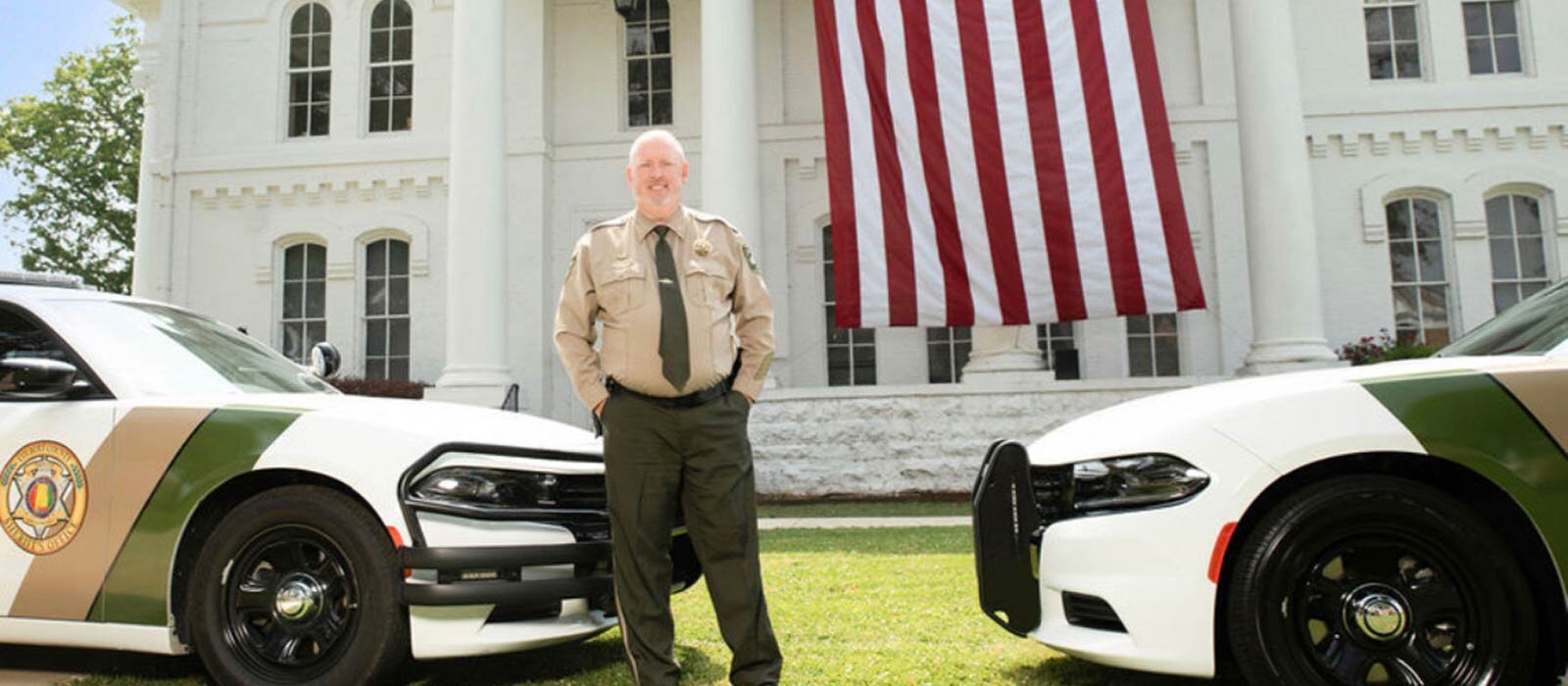 Colbert County Sheriff in front of the Courthouse.